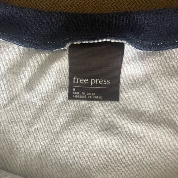 Free Press pj top loungewear blue w snowflake extra soft mat sz M w bonus pants - Picture 9 of 11